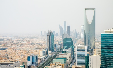 Freshfields launches Saudi office, forms alliance with associate firm