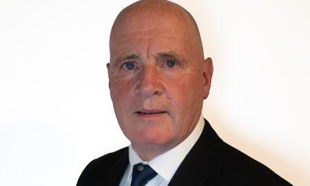 Headshot of Ian Stott