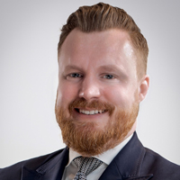 Dr. Nicolas Bremer